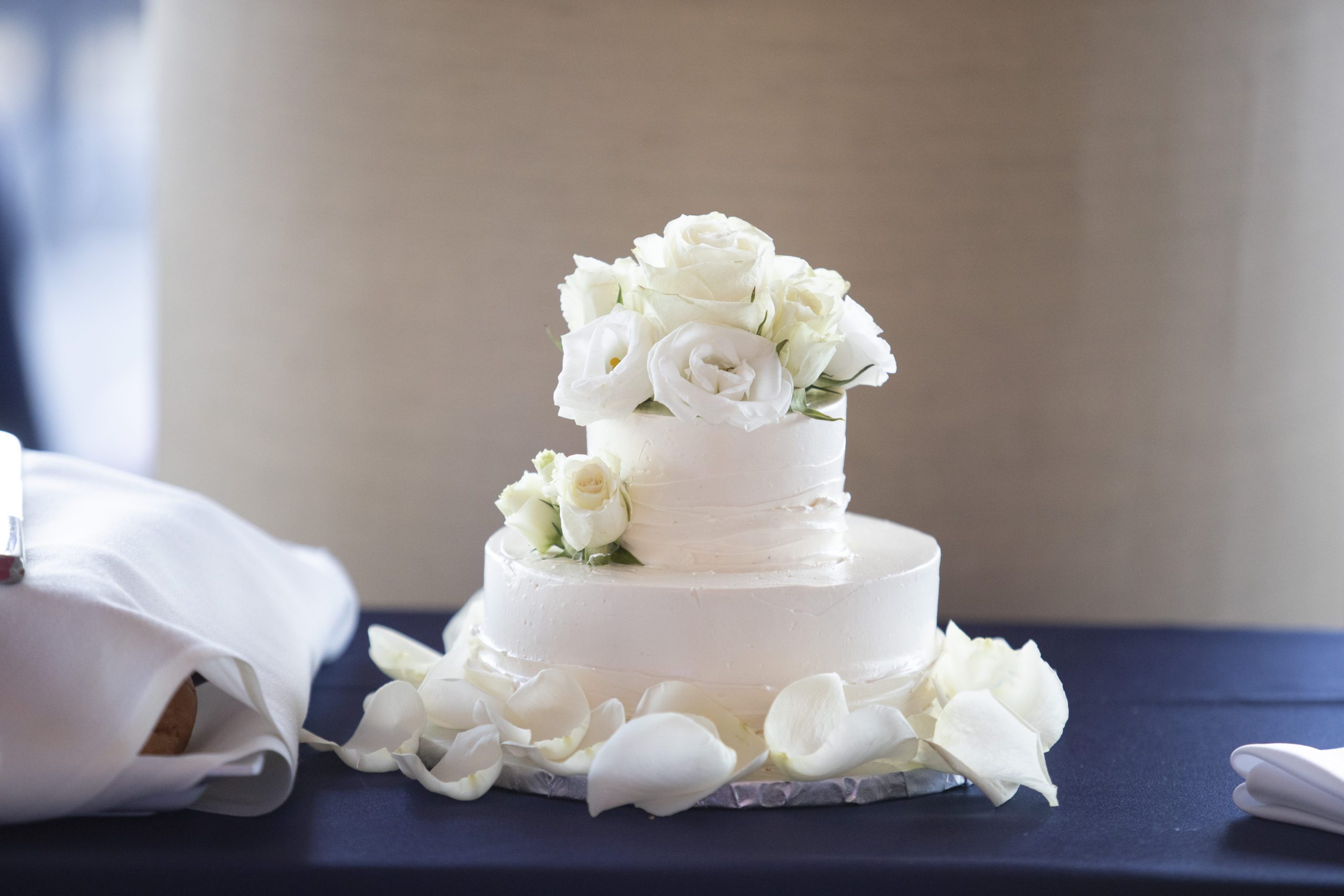 Kerry Goodwin Photography wedding cake
