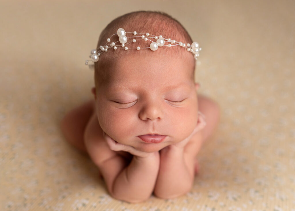 IMGL7195amberamberIMGL7195amber newborn infant baby photography